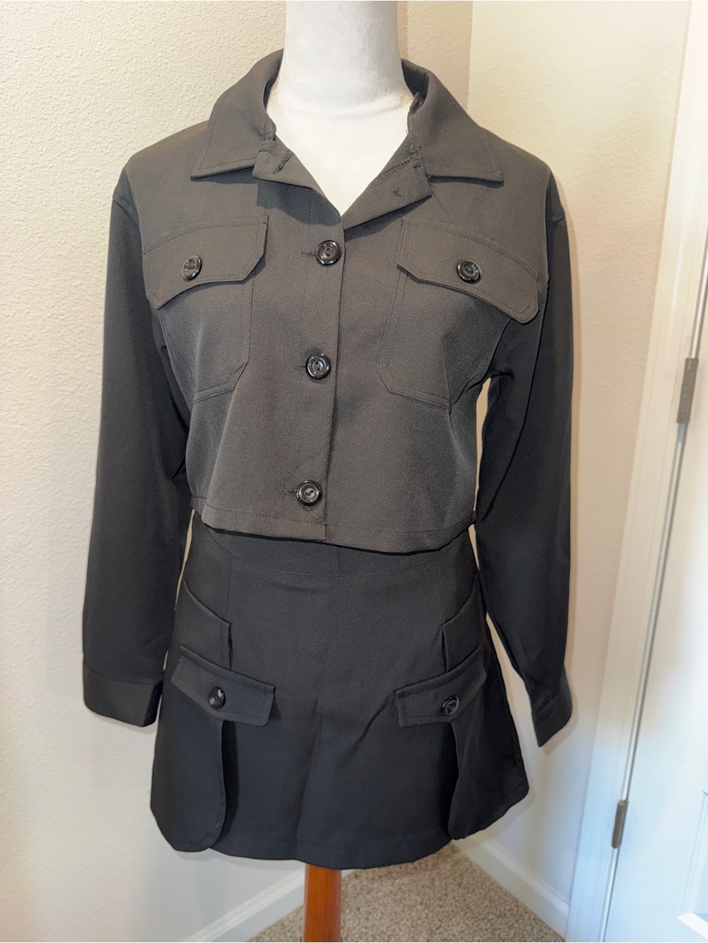 Women's Black Cropped Jacket